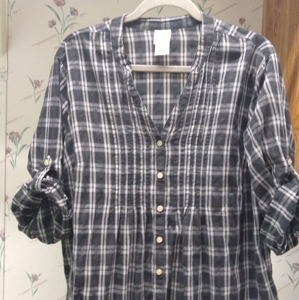 Checkered top
